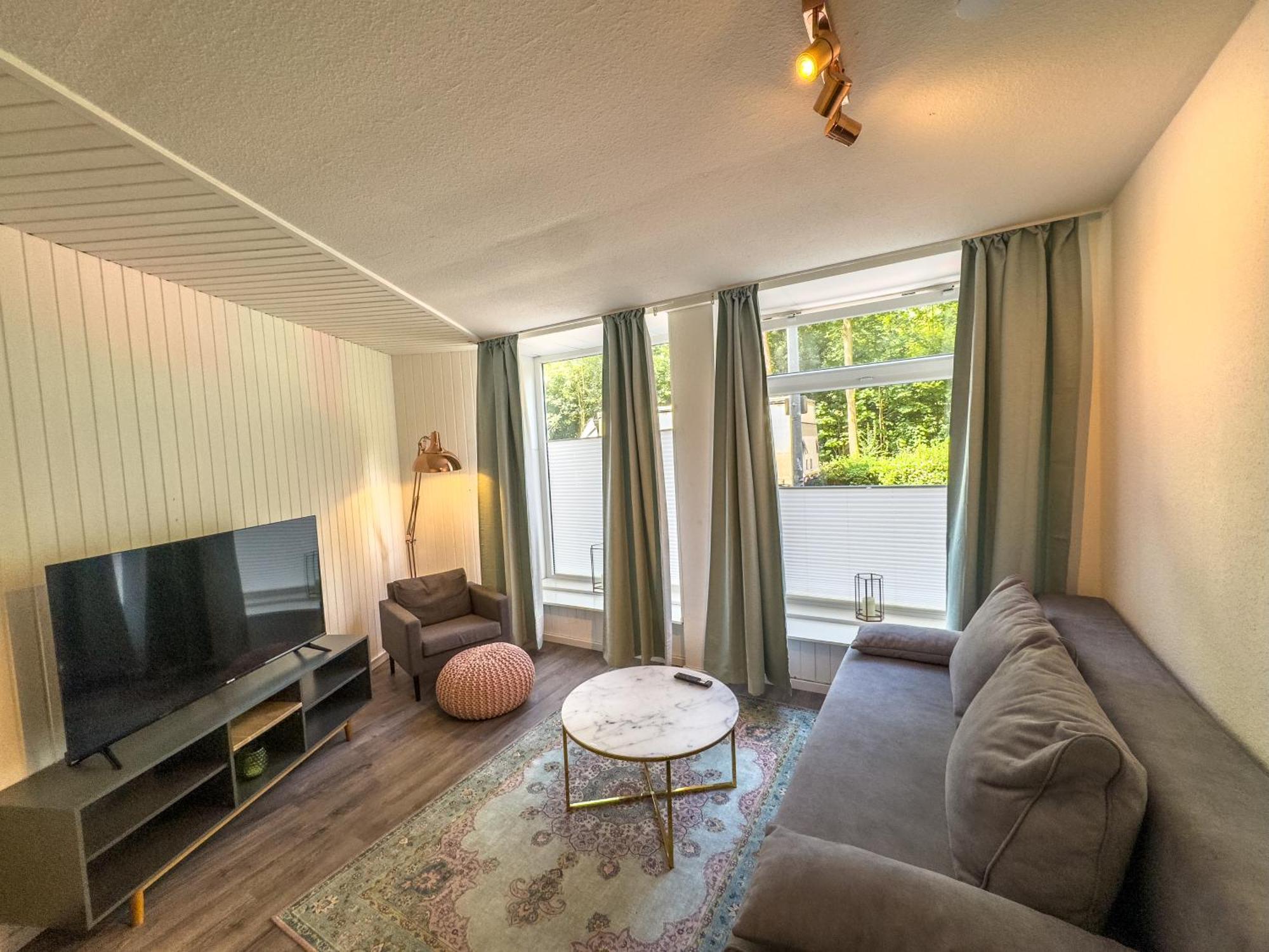Schoene Wohnung Fuer 4 Gaeste An Der Eilenriede Mit Kostenlosen Parkplaetzen ฮันโนเวอร์ ภายนอก รูปภาพ
